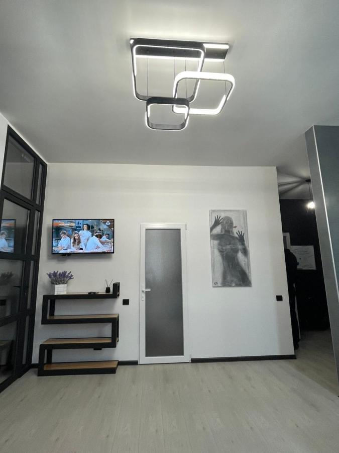 Appartement Vel Люкс à TTchernivtsi Extérieur photo