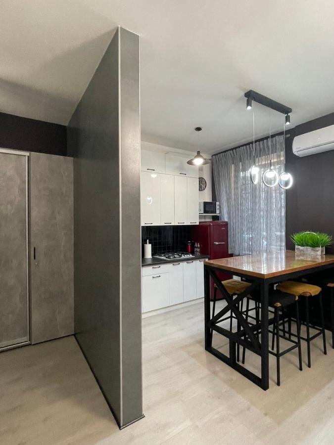 Appartement Vel Люкс à TTchernivtsi Extérieur photo