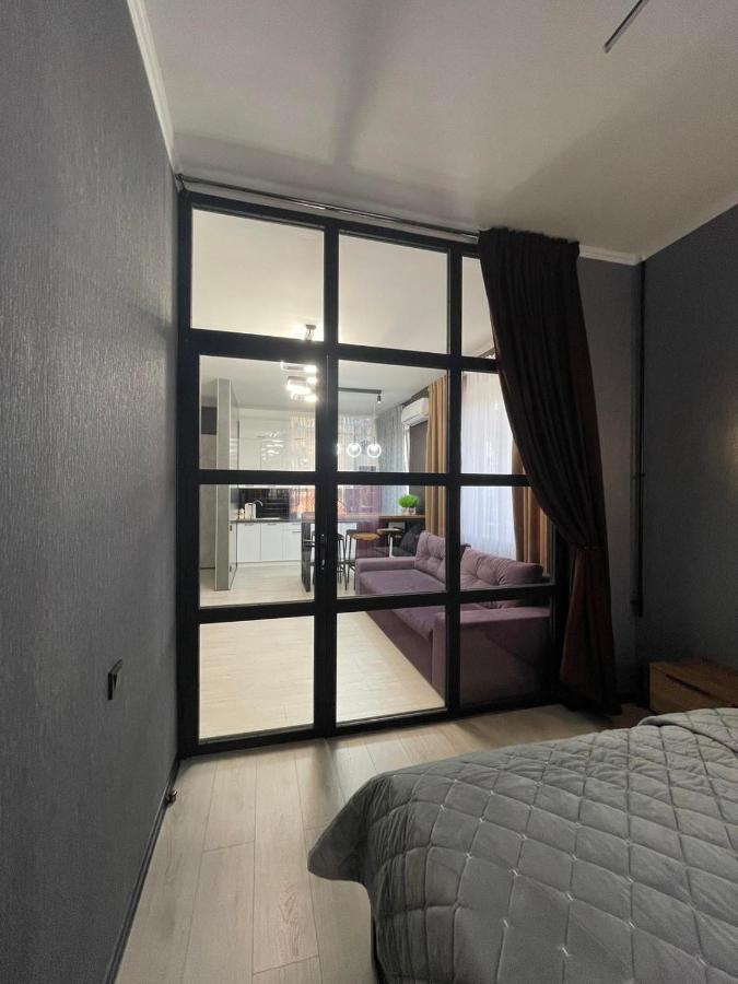 Appartement Vel Люкс à TTchernivtsi Extérieur photo